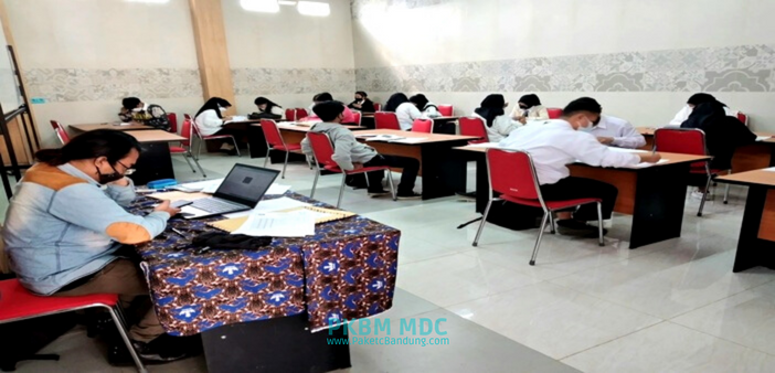 Kegiatan UPK T.A 2021-2022/UPK Paket A,B,C/Foto Bersama siswa Paket C 